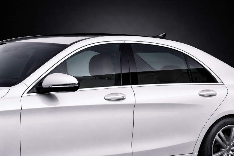 Fahrzeugscheibe vor der Tönung – ohne Schutz